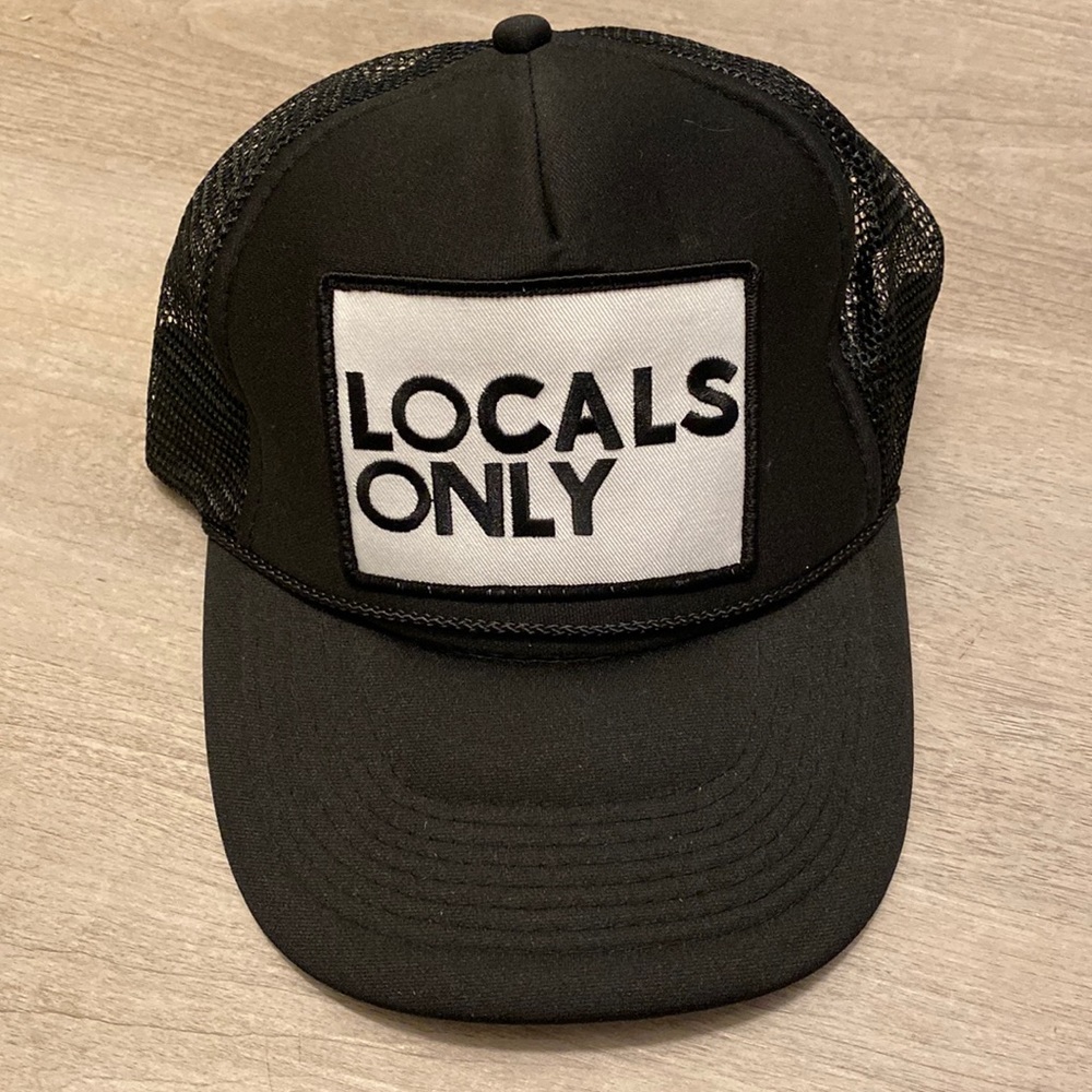 NWOT brand new Aviator Nation “locals only” black hat unisex